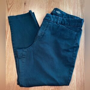 Old Navy High-Waisted Skinny Pixie in Green